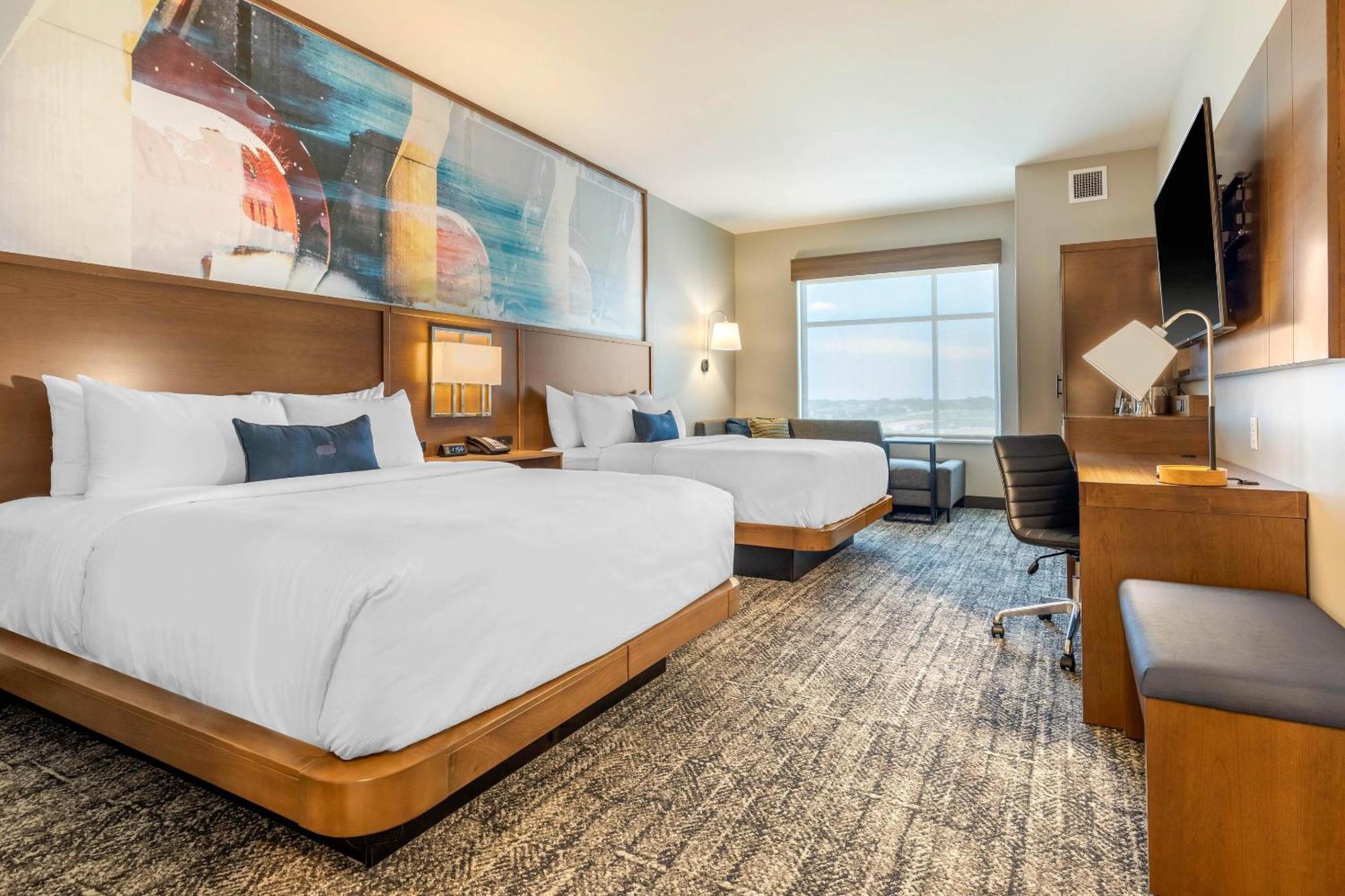 Cambria Hotel Davenport Quad Cities Беттендорф Экстерьер фото
