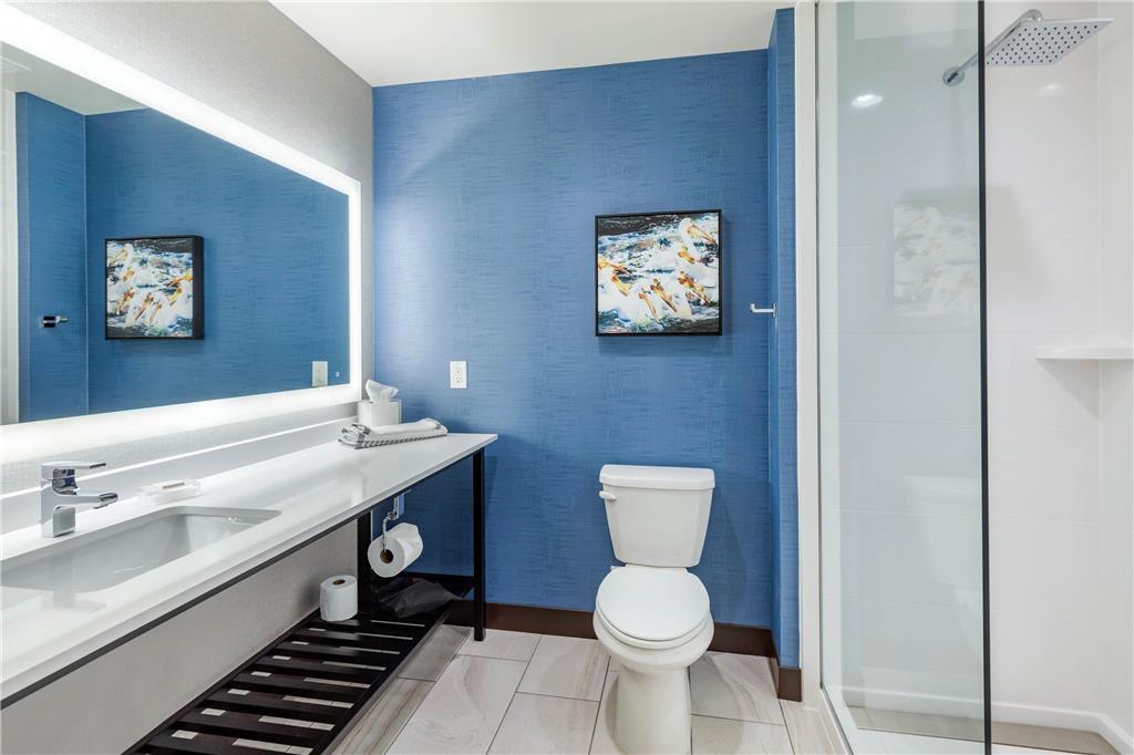 Cambria Hotel Davenport Quad Cities Беттендорф Номер фото