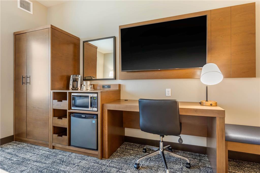 Cambria Hotel Davenport Quad Cities Беттендорф Номер фото